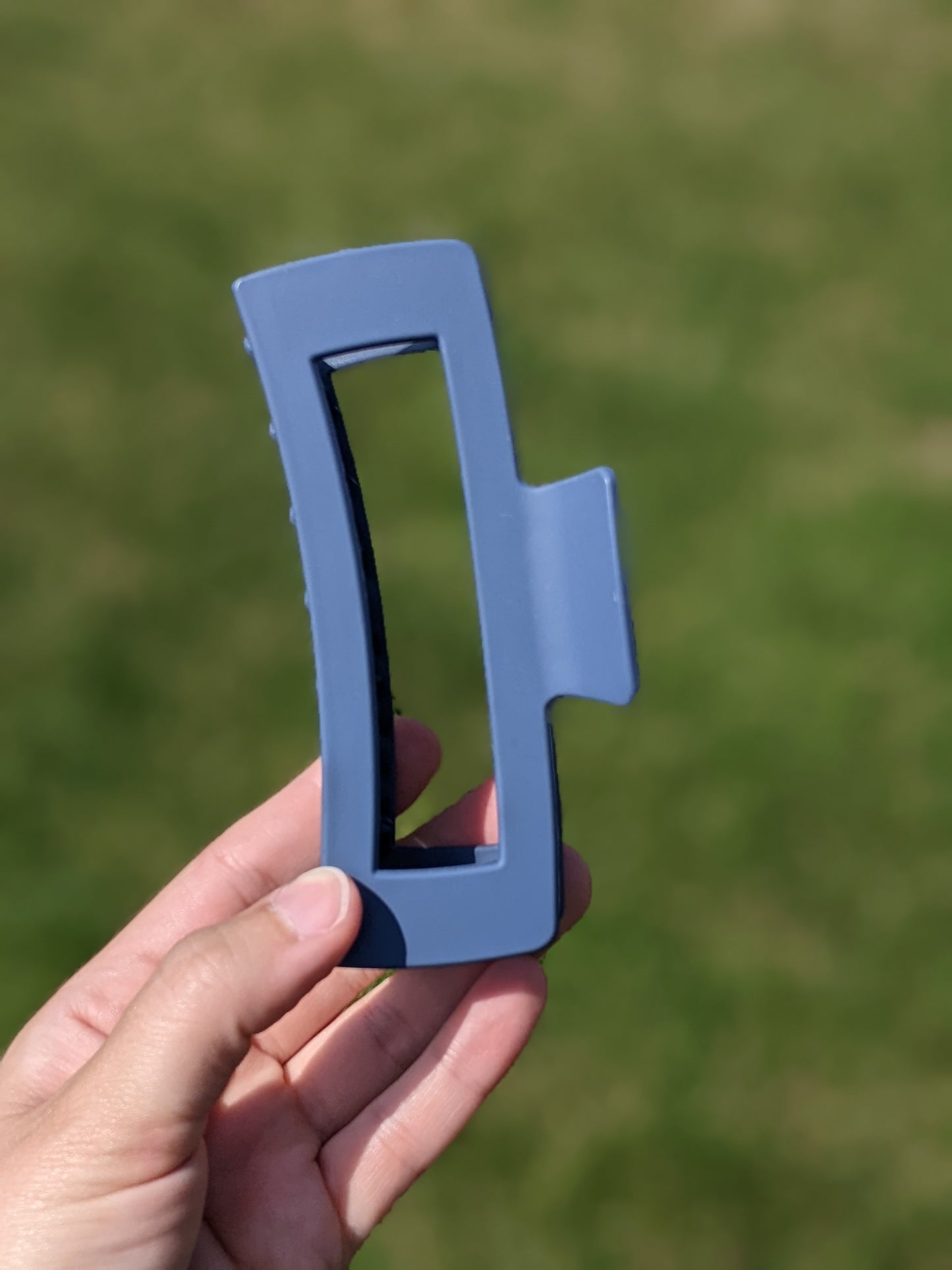 Large clips
