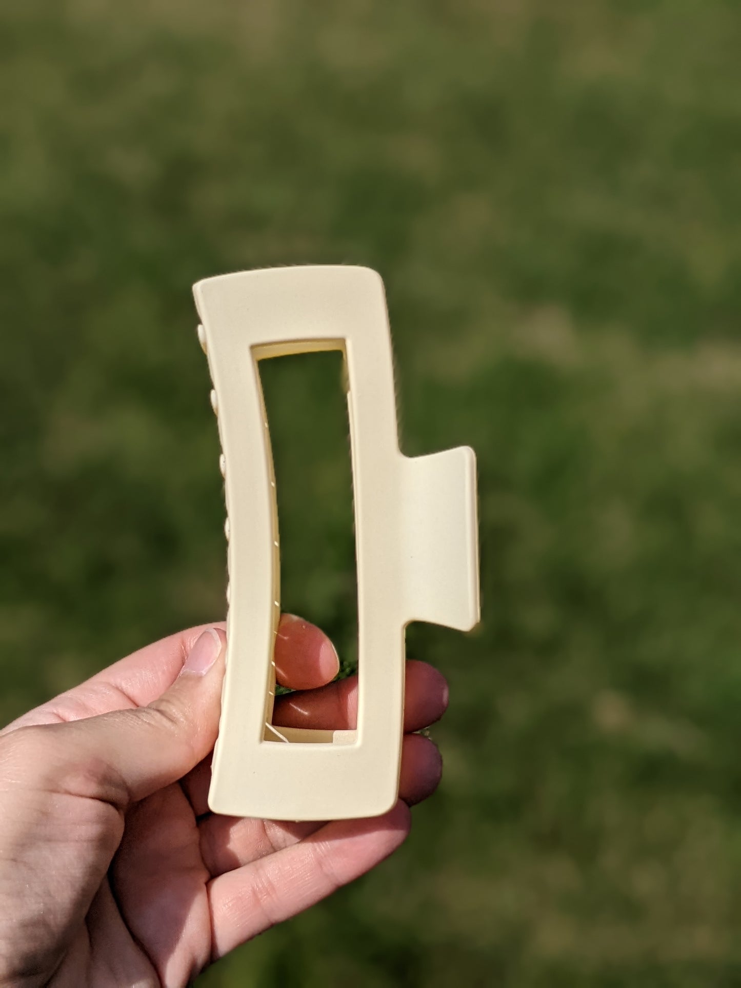 Large clips