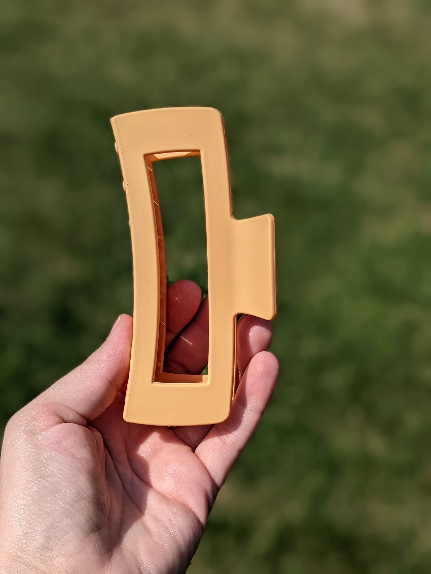 Large clips